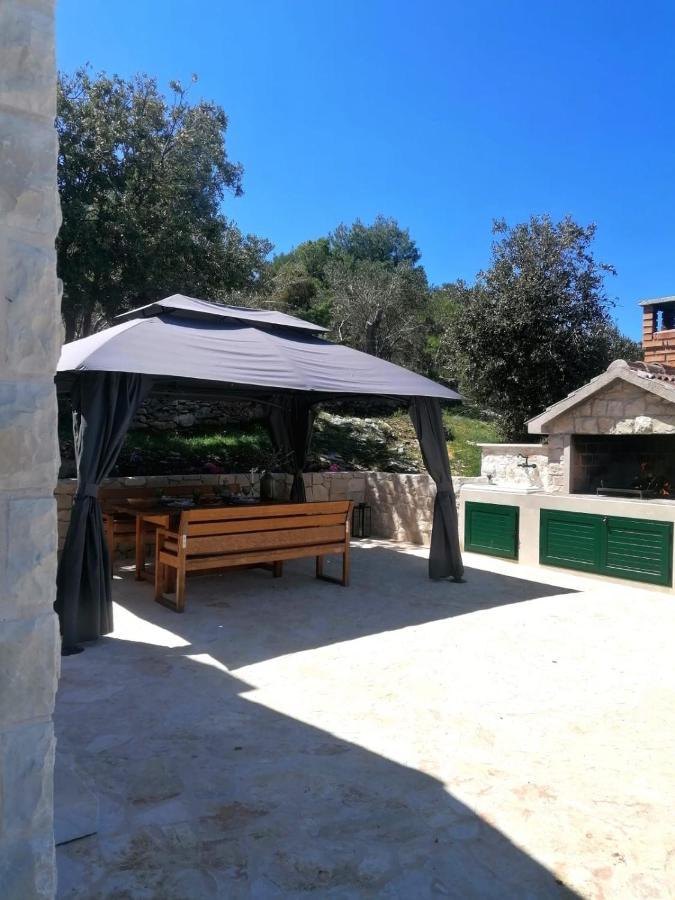 Secluded Holiday Home Heritage Postira Exterior photo